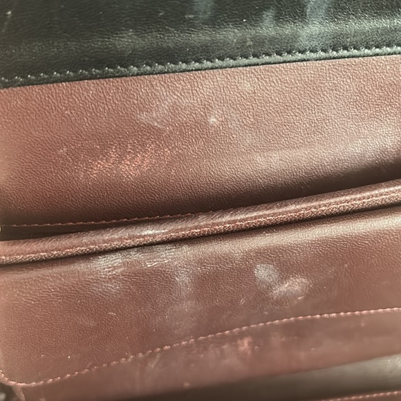 Authentic Chanel wallet - Picture 15 of 16